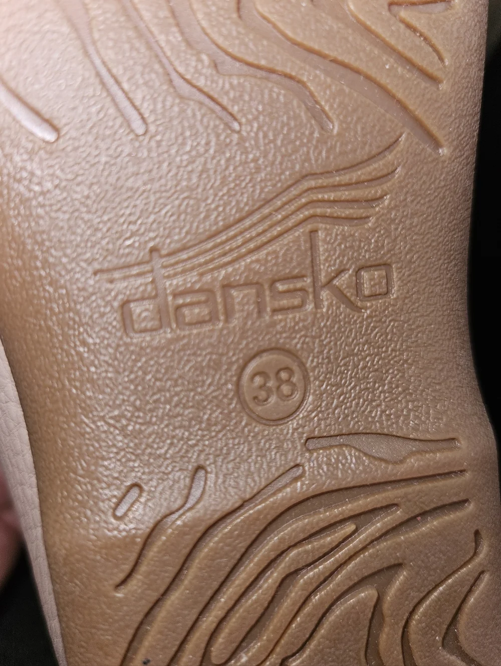 Dansko Lorri Beige Leather Loafers Size 38/7.5 NEW